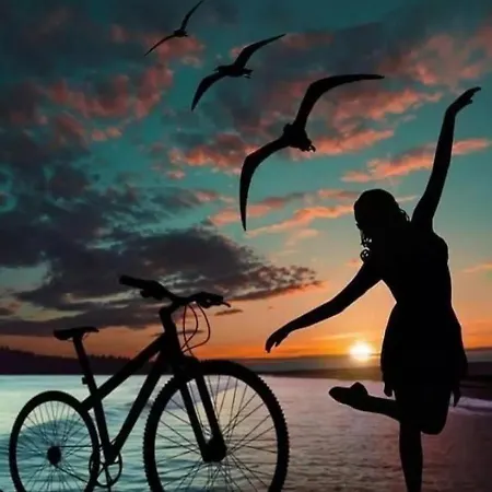 Purple Italy לינה וארוחת בוקר פיומיצ'ינו