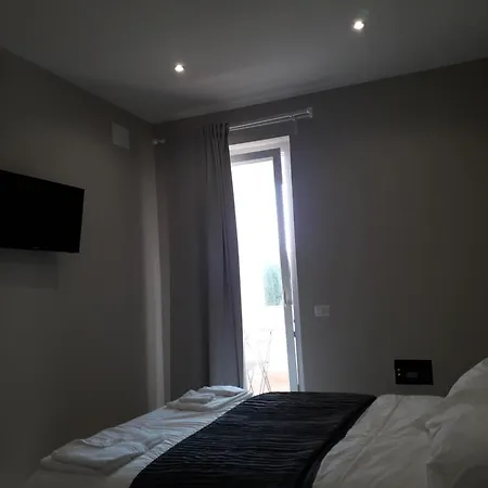 Bed & Breakfast Purple Italy Fiumicino