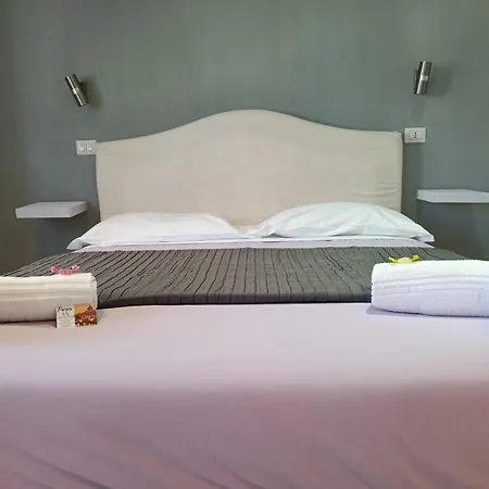 Purple Italy Bed & Breakfast Fiumicino