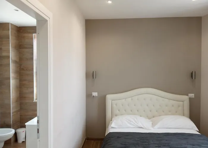 Panzió Purple Italy 3*